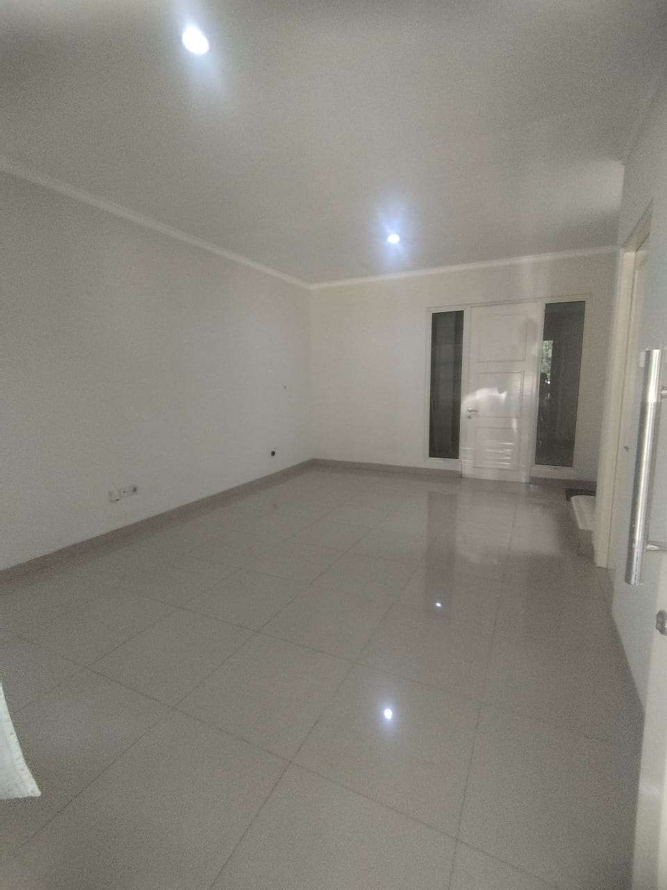 Rumah Disewakan di Cluster Ambrosia Lippo Cikarang 